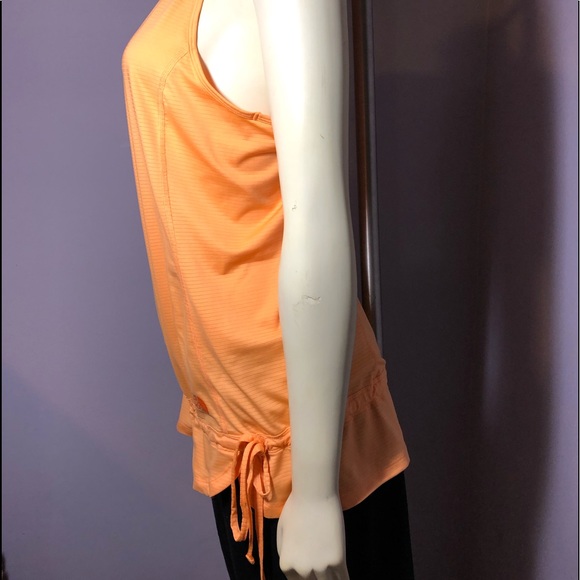 The North Face Workout Tank - Picture 5 of 6